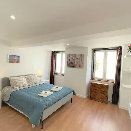 Center Castelo Appartement Lissabon