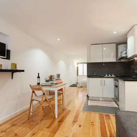 Center Castelo Apartment Lissabon