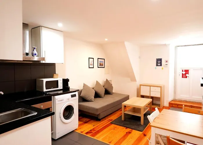 Center Castelo Apartment Lisbon