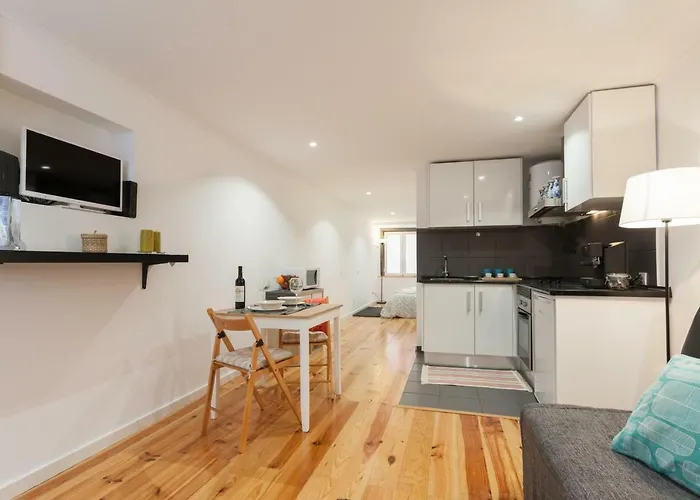Center Castelo Apartment Lisbon