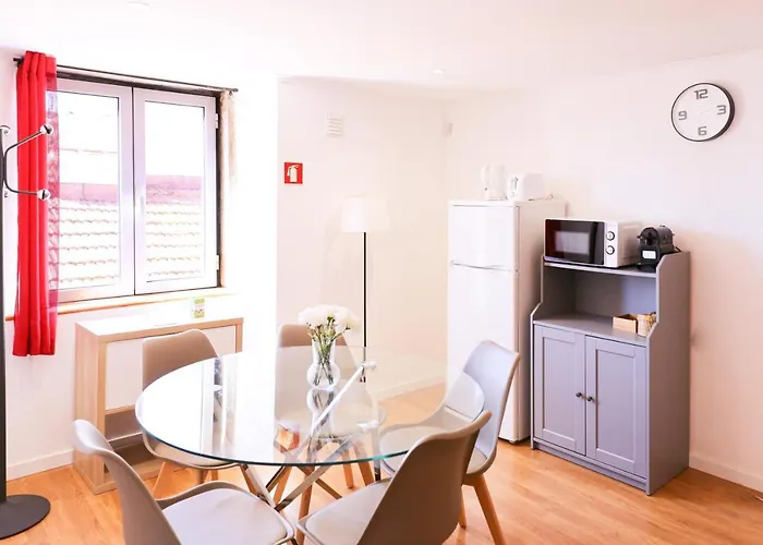 Апартаменти Center Castelo *