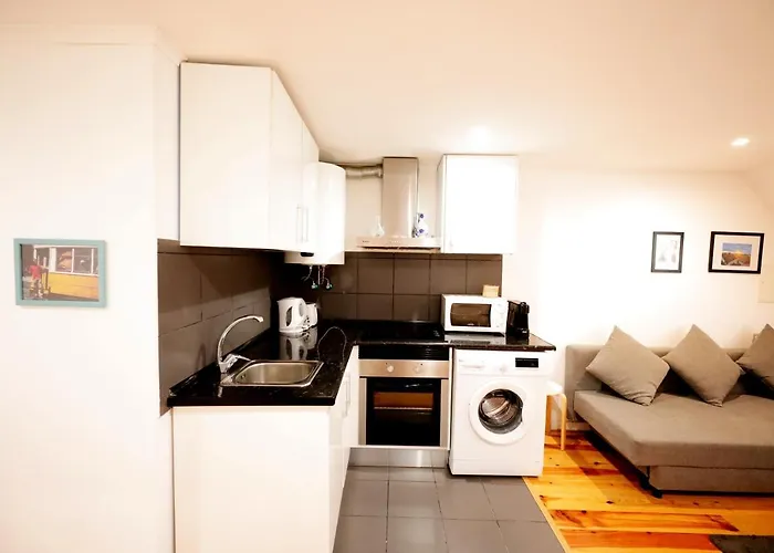 Center Castelo * Лісабон