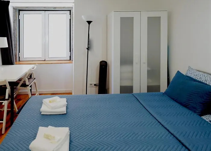 Center Castelo Апартаменти Лісабон